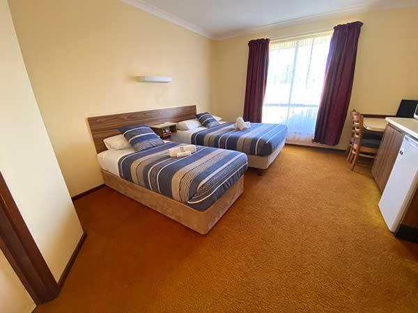 Donnybrook Motel Εξωτερικό φωτογραφία
